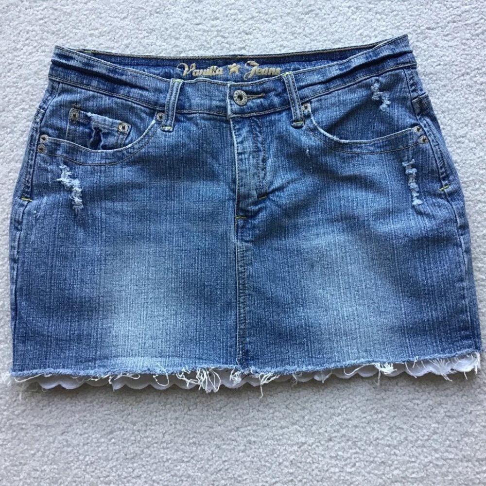 VANILLA STAR JEANS MINI SHIRT WITH WHITE RUFFLE SIZE 9